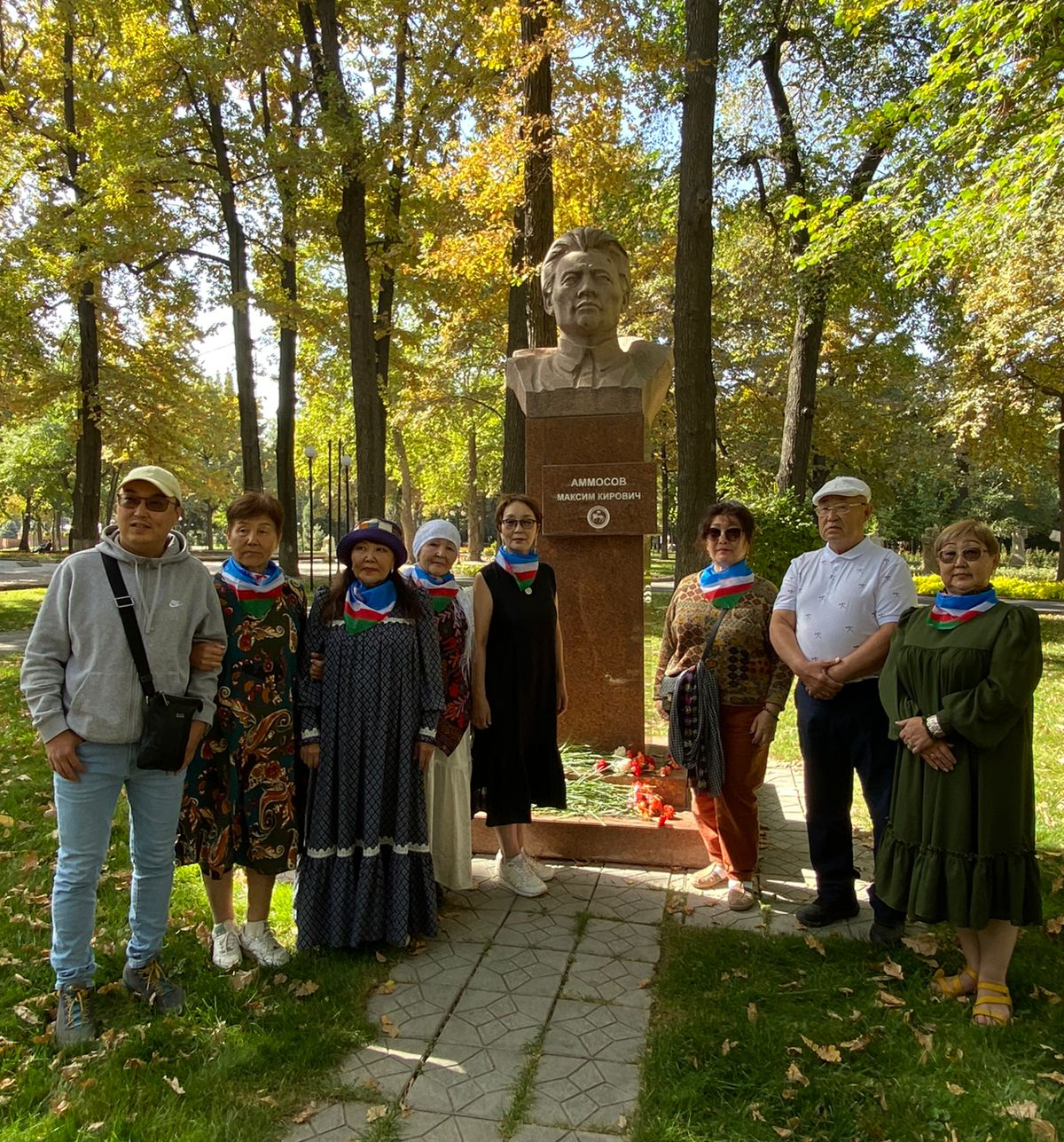 4. Бишкек куоракка М.Аммосов пааматынньыгын аттыгар